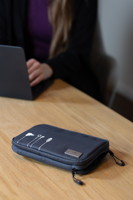 TROIKA Kabeltasche BLUE CYCLE TECH POUCH 2